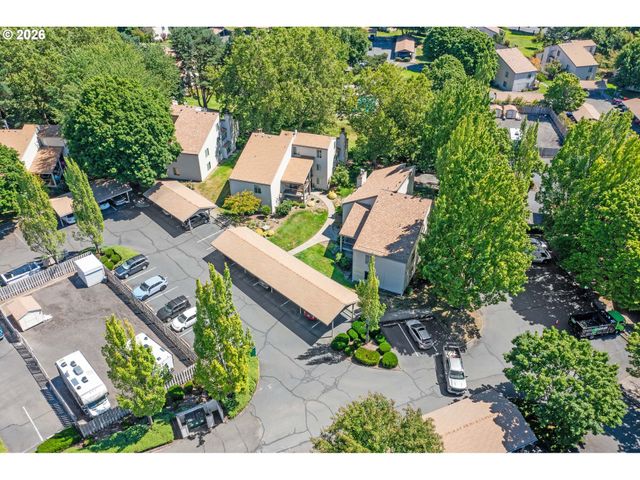 10137 Sw TRAPPER Ter, Beaverton, OR 97008