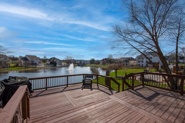 669 Davis Circle, Crown Point, IN 46307