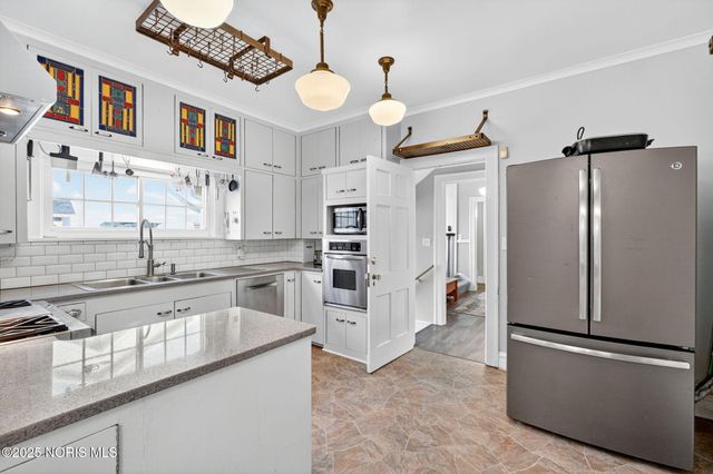 229 Woodland Avenue, Swanton, OH 43558