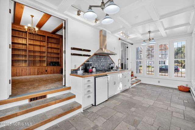 229 Woodland Avenue, Swanton, OH 43558