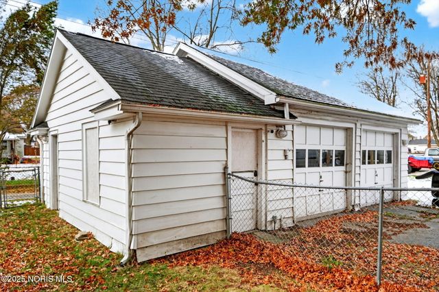 229 Woodland Avenue, Swanton, OH 43558