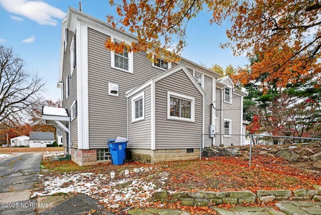 229 Woodland Avenue, Swanton, OH 43558