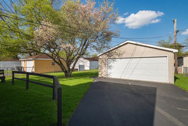 752 E 164th Street, South Holland, IL 60473