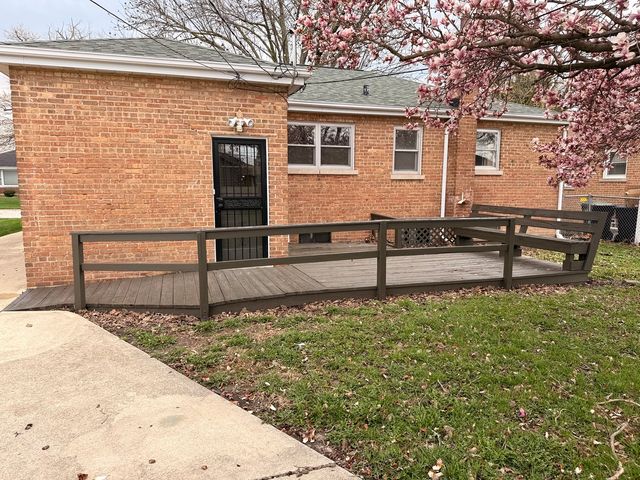 752 E 164th Street, South Holland, IL 60473