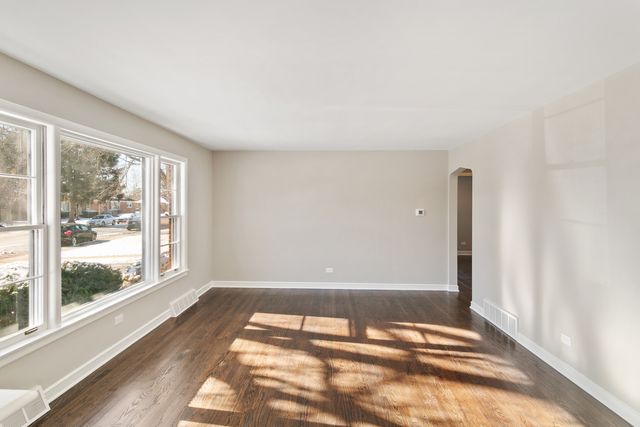 752 E 164th Street, South Holland, IL 60473