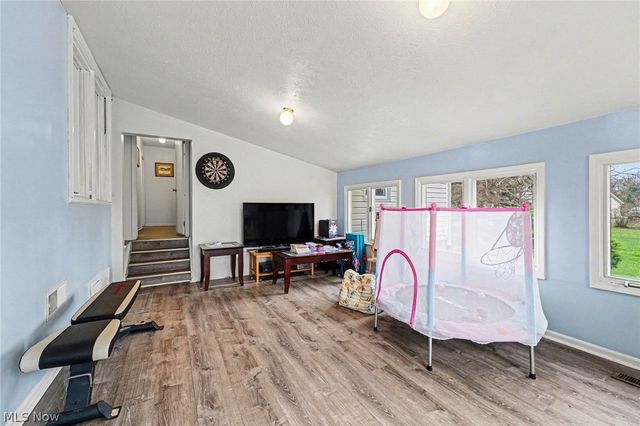 7714 Hopkins Road, Mentor, OH 44060