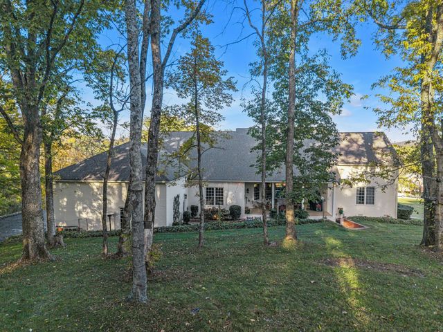 4447 Savage Pointe Dr, Franklin, TN 37064