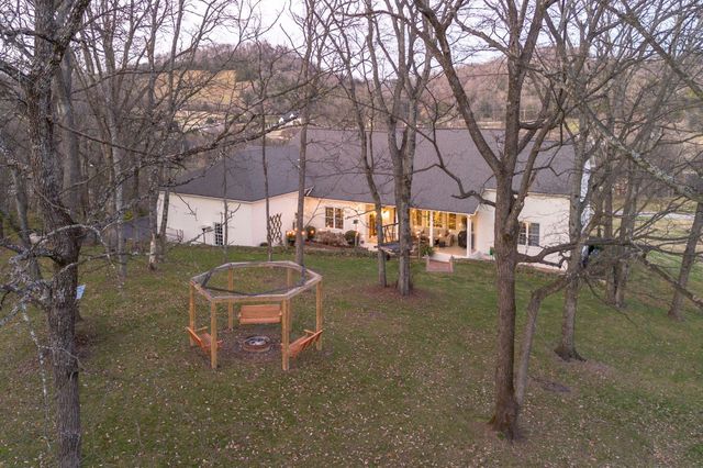 4447 Savage Pointe Dr, Franklin, TN 37064