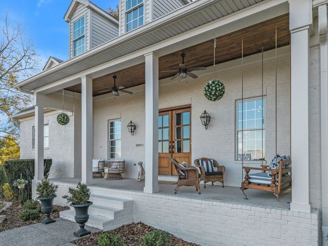 4447 Savage Pointe Dr, Franklin, TN 37064