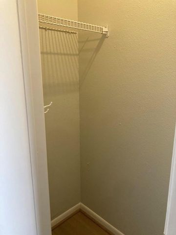 3075 Walnut Bend Lane 33, Houston, TX 77042