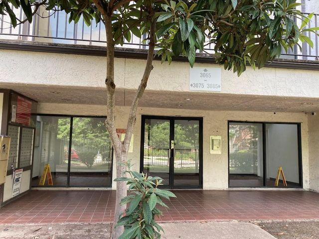 3075 Walnut Bend Lane 33, Houston, TX 77042