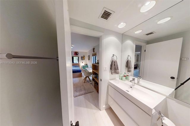 1131 NE 97th St, Miami Shores, FL 33138