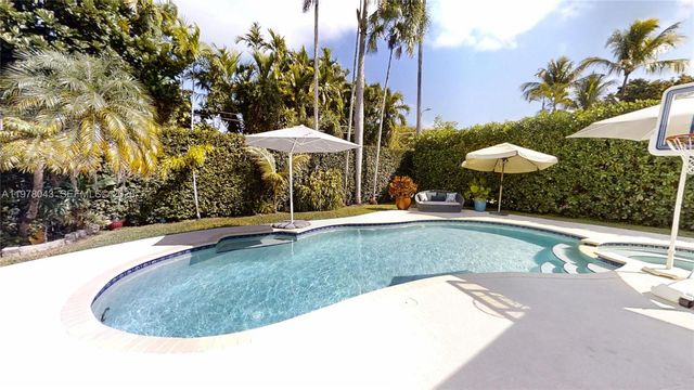 1131 NE 97th St, Miami Shores, FL 33138