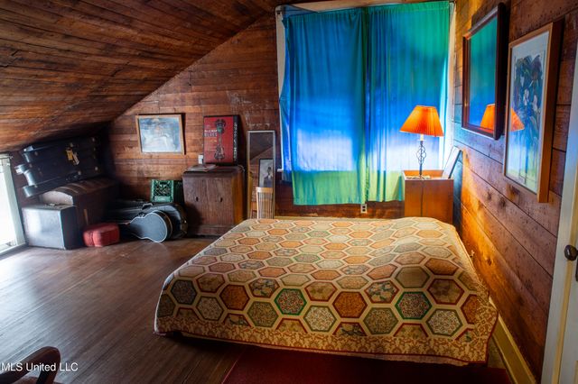 110 Catalpa Street, Clarksdale, MS 38614