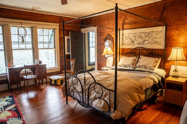 110 Catalpa Street, Clarksdale, MS 38614