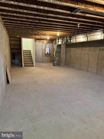 18 PINE ST, Westville, NJ 08093