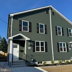 18 PINE ST, Westville, NJ 08093