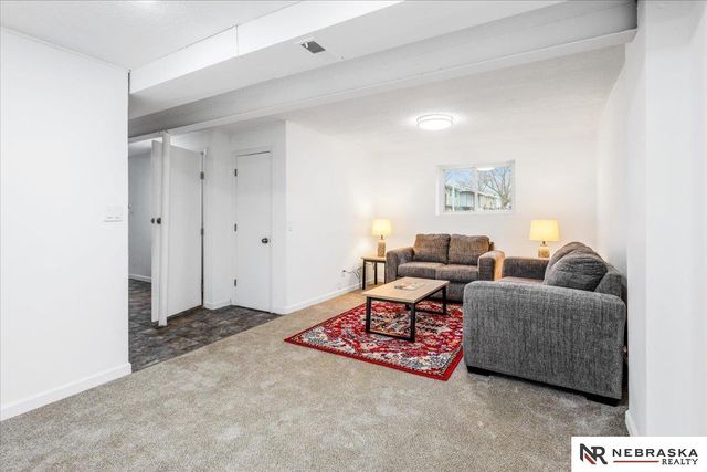 3130 NW 1st Street, Lincoln, NE 68521