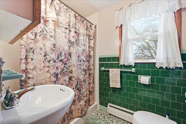 7 Barn Road, Ledyard, CT 06339