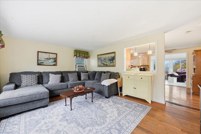 7 Barn Road, Ledyard, CT 06339