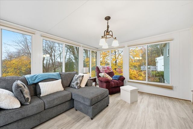 7 Barn Road, Ledyard, CT 06339