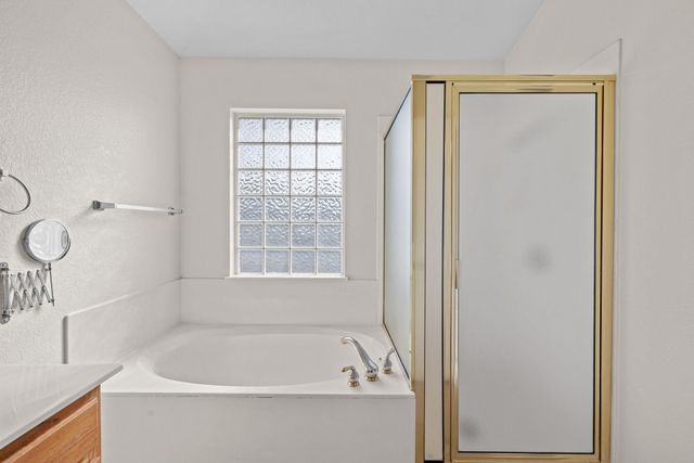 3410 Flowstone LN, Round Rock, TX 78681