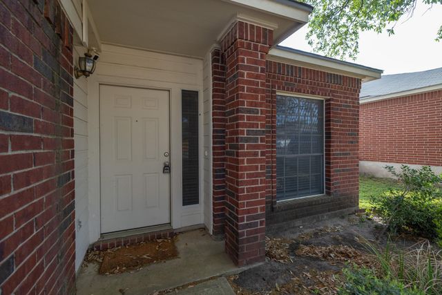 3410 Flowstone LN, Round Rock, TX 78681