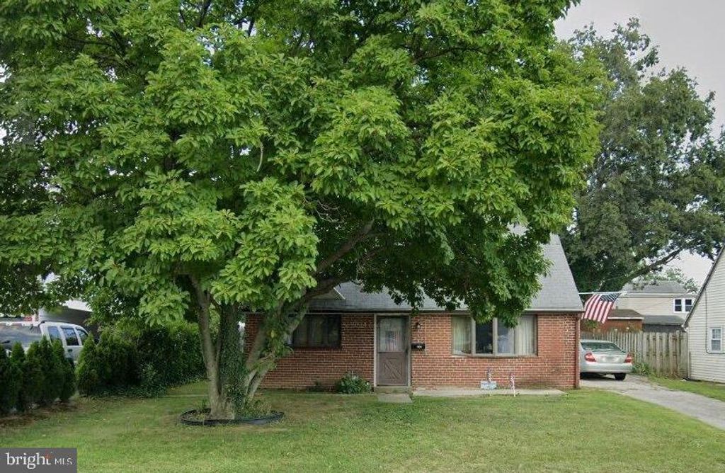 846 BOBWHITE LN, Secane, PA 19018