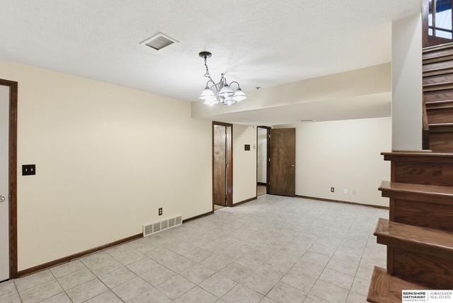 9259 Berry Street, Omaha, NE 68127