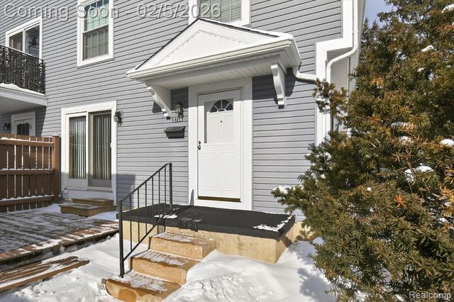 2736 Glenbridge Court, Ann Arbor, MI 48104