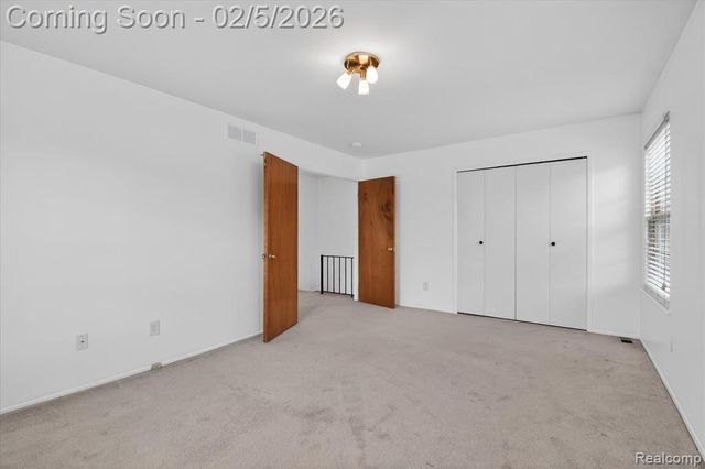 2736 Glenbridge Court, Ann Arbor, MI 48104