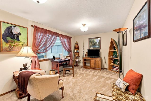 5619 NE 68th Ave, Vancouver, WA 98661