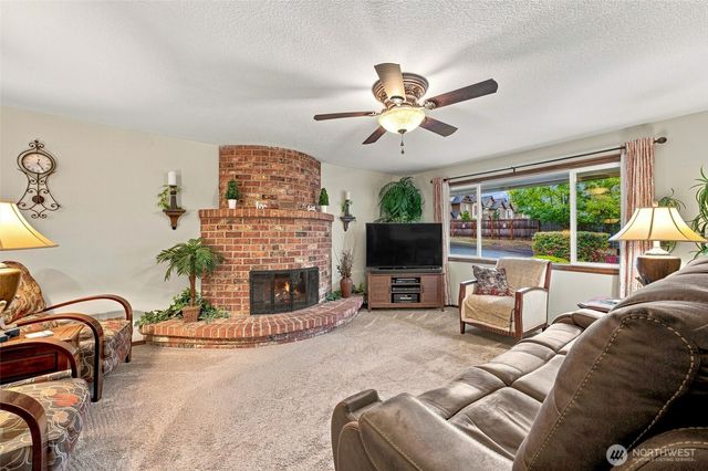 5619 NE 68th Ave, Vancouver, WA 98661
