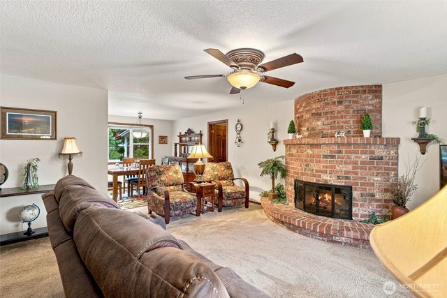 5619 NE 68th Ave, Vancouver, WA 98661