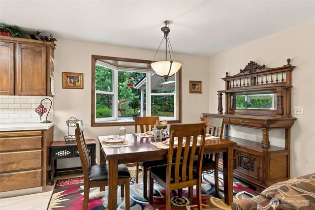 5619 NE 68th Ave, Vancouver, WA 98661