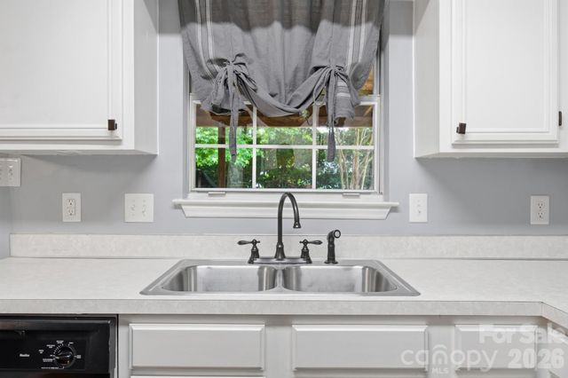 1200 Clear Springs Court, Charlotte, NC 28214