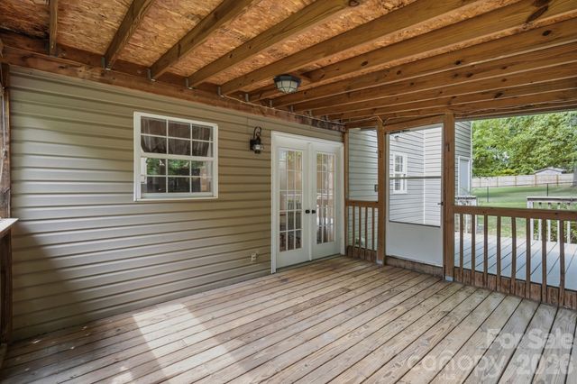 1200 Clear Springs Court, Charlotte, NC 28214