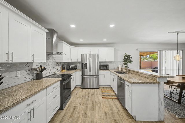 8001 N 17TH Drive, Phoenix, AZ 85021