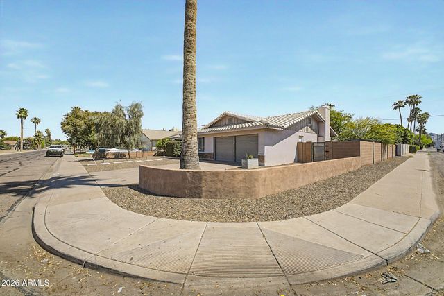8001 N 17TH Drive, Phoenix, AZ 85021