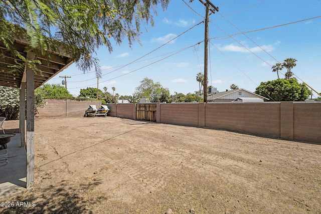 8001 N 17TH Drive, Phoenix, AZ 85021