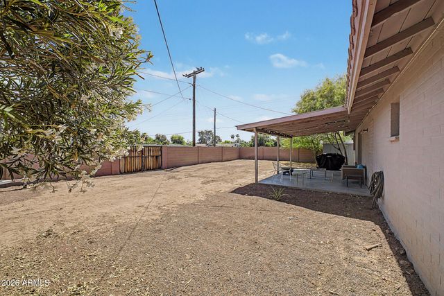 8001 N 17TH Drive, Phoenix, AZ 85021
