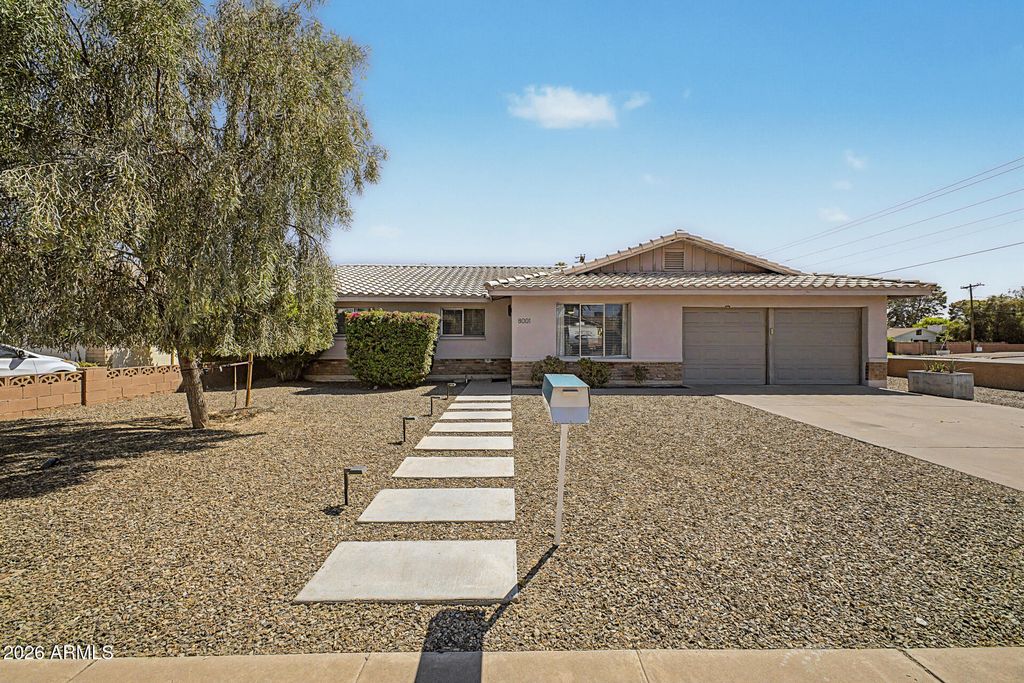 8001 N 17TH Drive, Phoenix, AZ 85021