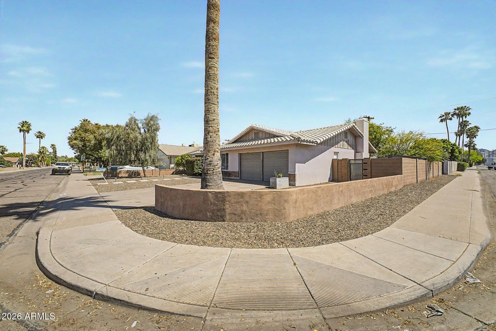 8001 N 17TH Drive, Phoenix, AZ 85021 — photo 3
