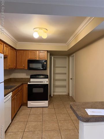 8237 Kennedy Circle, Warren, MI 48093