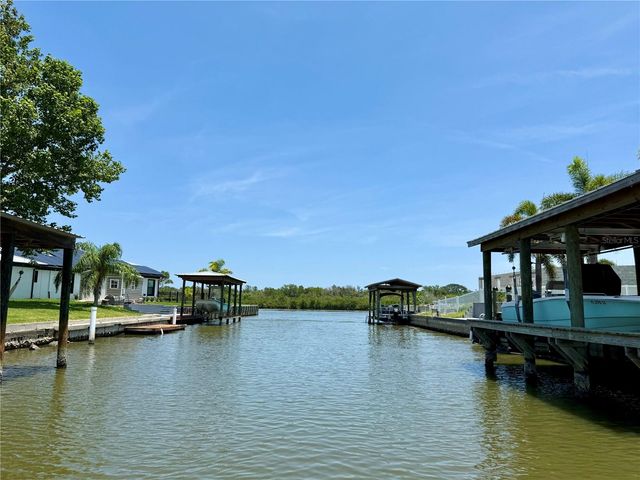 146 GARY AVENUE, Oak Hill, FL 32759