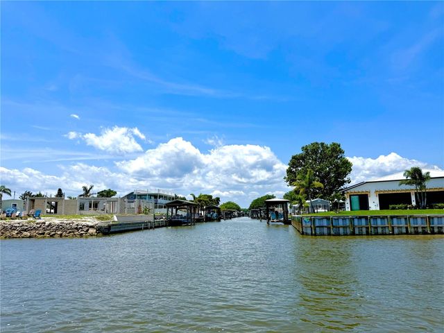 146 GARY AVENUE, Oak Hill, FL 32759