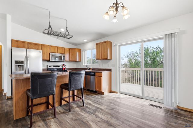 3636 KNUCKLEDUSTER RD, Rapid City, SD 57703