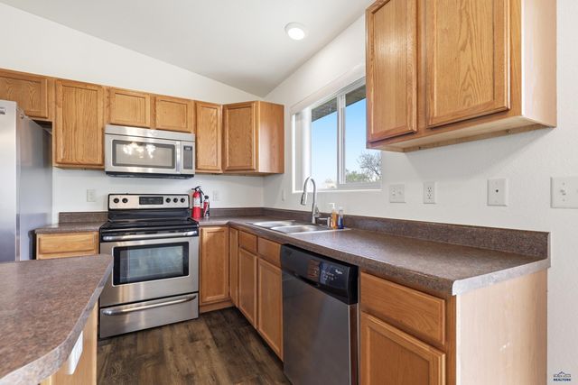 3636 KNUCKLEDUSTER RD, Rapid City, SD 57703