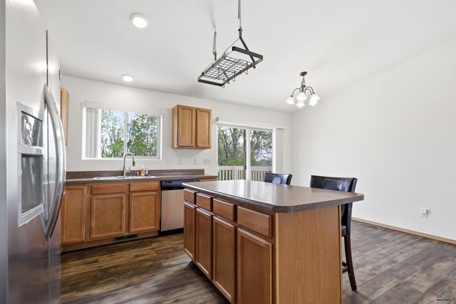 3636 KNUCKLEDUSTER RD, Rapid City, SD 57703