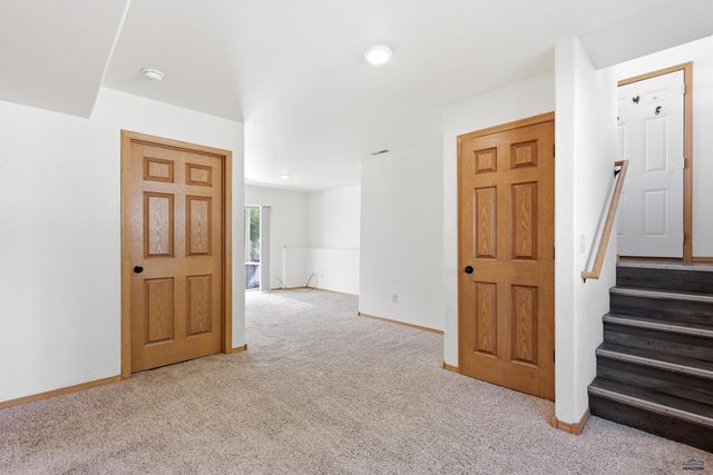3636 KNUCKLEDUSTER RD, Rapid City, SD 57703